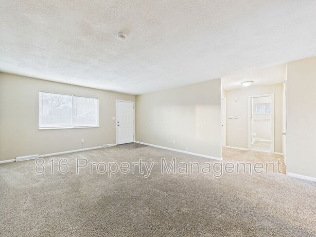 Building Photo - 131 S Crescent Ave