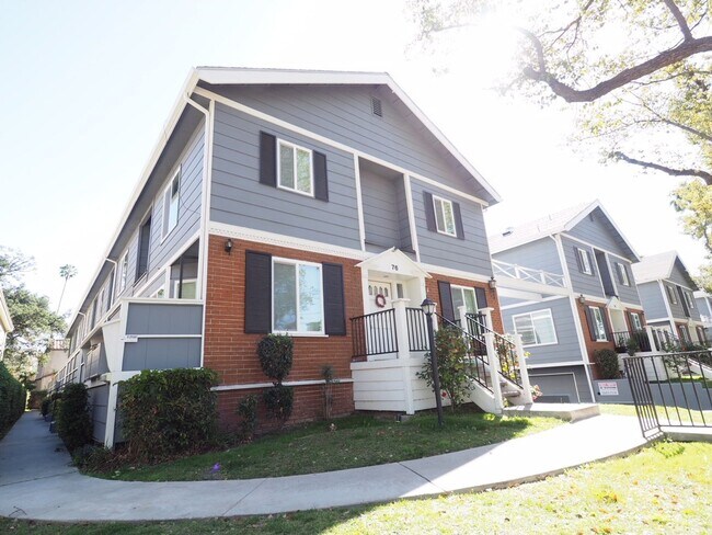 Primary Photo - Refurbished Cape Cod Townhome – 2 Master B...