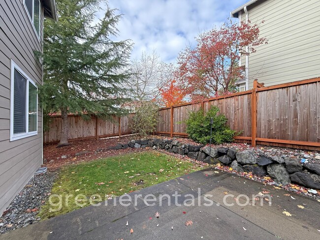 Building Photo - 4BR/2.5BA with Bonus Loft and Den in Lacey