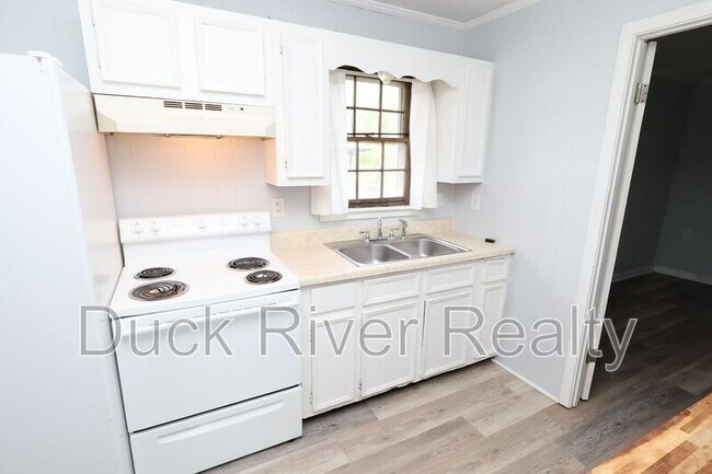 Building Photo - 2570 Sowell Mill Pike