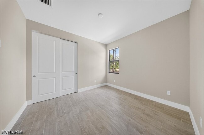 Building Photo - 1206 Moore Ave