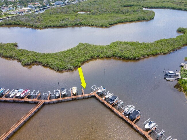 Building Photo - Waterfront Penthouse Living – Luxury 3 Bedroom / 2 Bath Condo on the Water