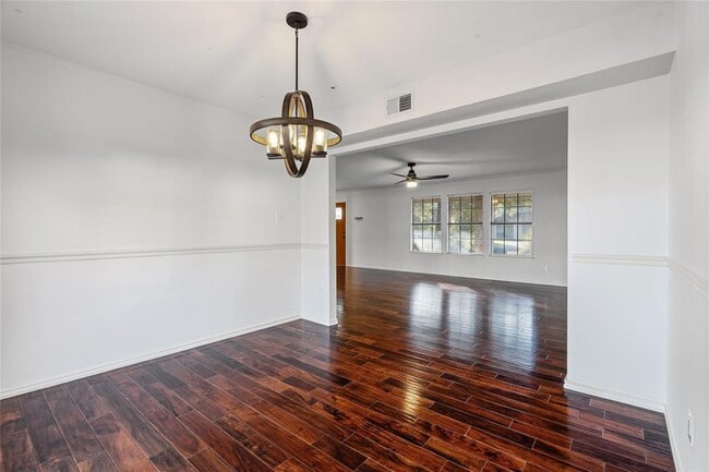 Building Photo - 1801 Broken Shoe Cove