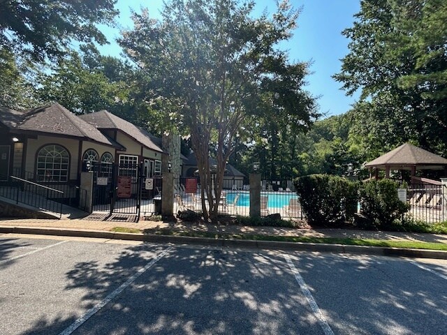 Clubhouse - 1112 Sandy Ln Dr