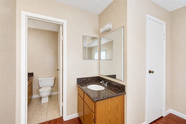 Building Photo - 2750 Holly Hall St