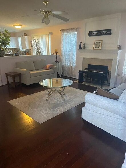 Building Photo - 1358 Cascade View Dr SW