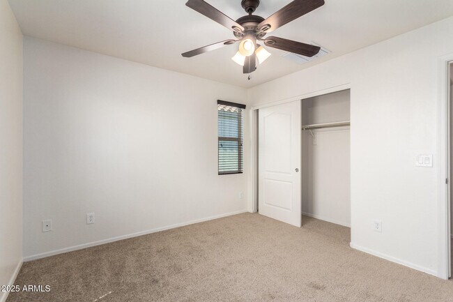 Building Photo - 2258 S Ponderosa Dr