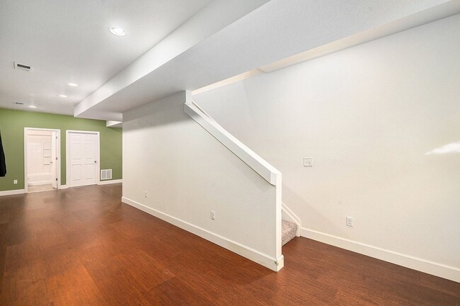 Building Photo - Spacious 3 Bed 3 Bath in the heart of Green Valley Ranch ELECTRICITY INCLUDED IN RENT