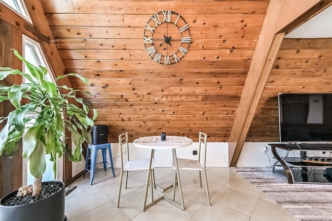 Building Photo - 2009 Todville Rd