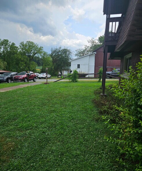 Building Photo - 170 Archway Dr