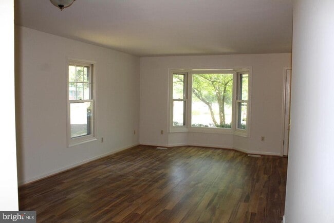 Building Photo - 10742 Brice Ct