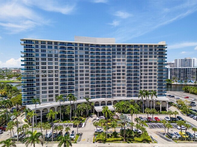 Building Photo - 3800 S Ocean Dr