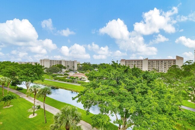 Building Photo - 14527 Bonaire Dr