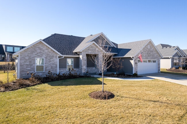 Building Photo - 4914 Glide Cv