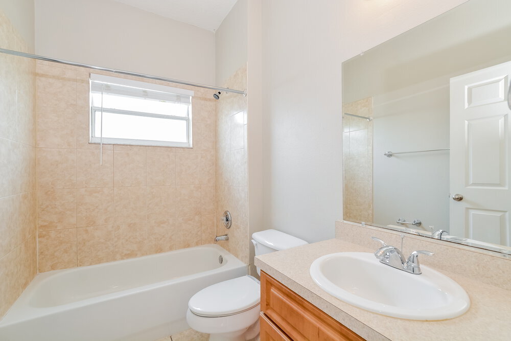 Building Photo - 184 Aurelia Ct