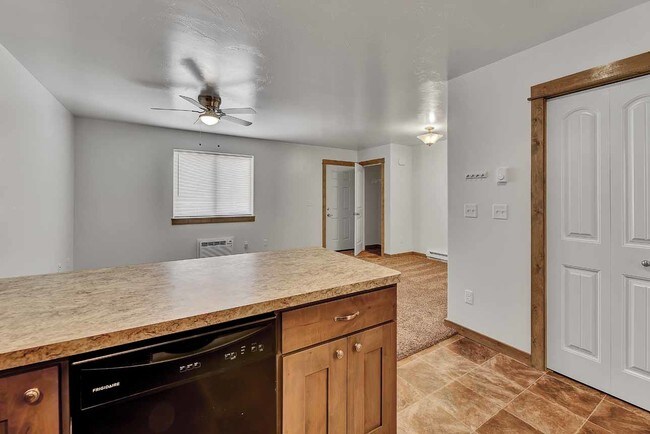 Building Photo - 510 Raven Run St