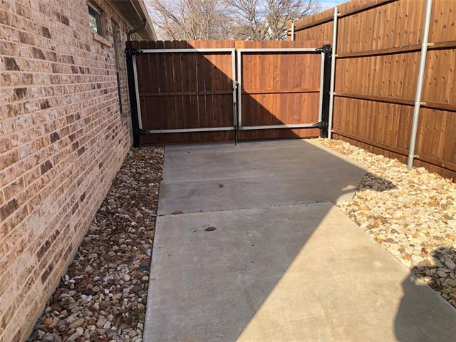 Building Photo - 5736 Bonnie Dr