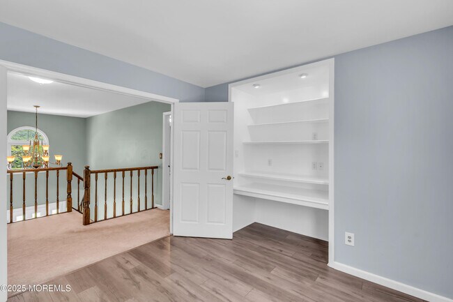 Building Photo - 94 Heritage Dr
