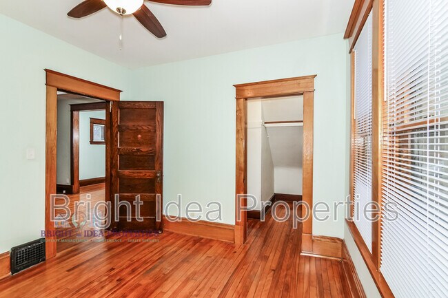 Building Photo - 801 4th St E