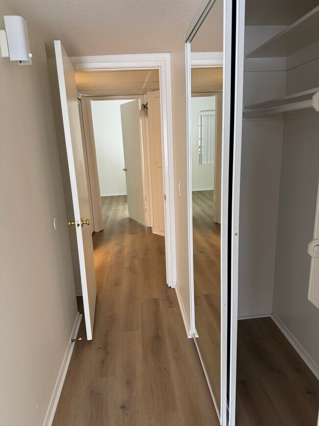 Building Photo - 18123 Erik Ct