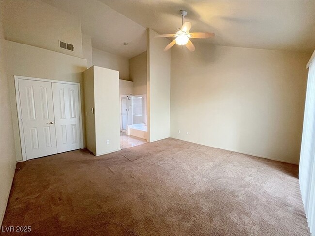 Building Photo - 2104 Mountain Echo Ave