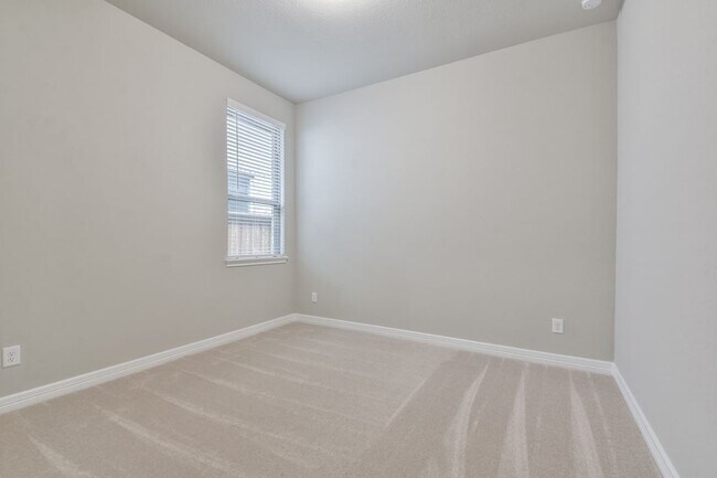 Building Photo - 27124 Regal Scott Dr