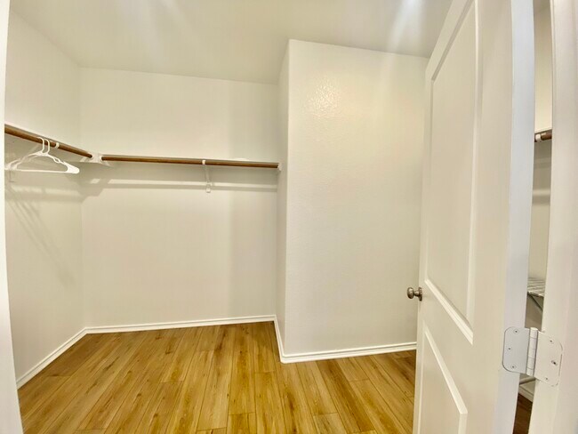 Building Photo - 208 Golden Grove Pkwy