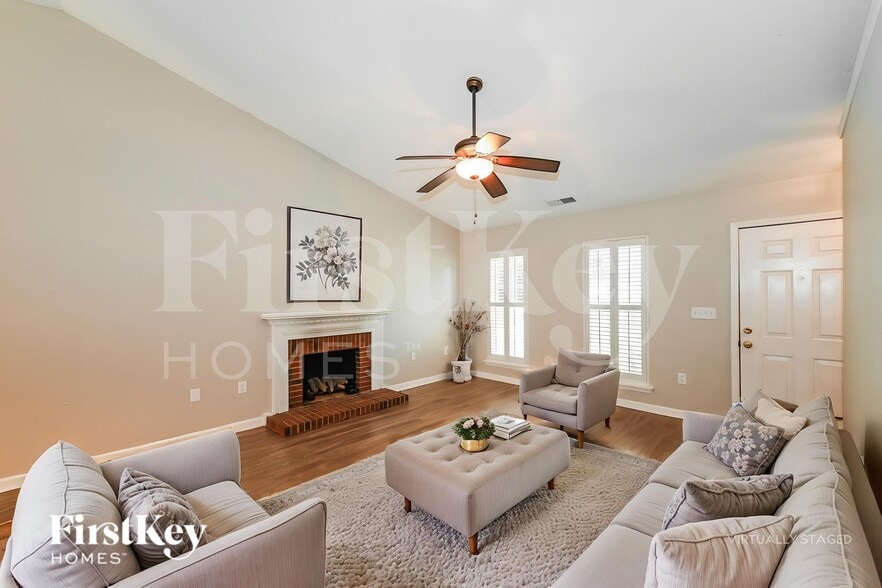 Building Photo - 16126 Amber Field Dr