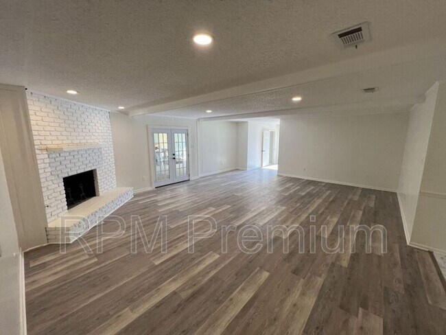 Building Photo - 15628 Antietam Ave