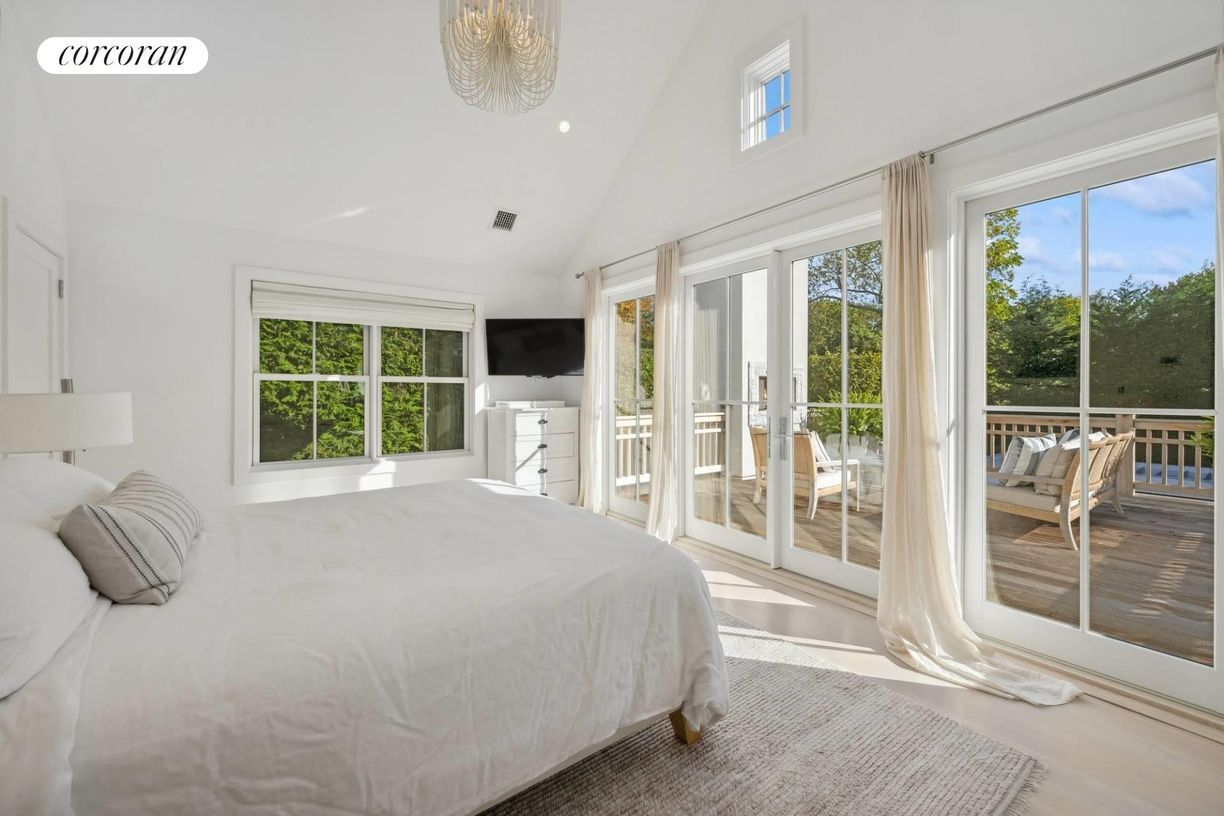 Building Photo - 97 Dayton Ln