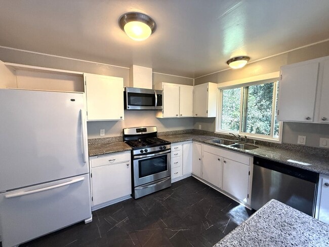 Building Photo - BEAUTIFUL THREE BEDROOM / TWO BATH MILL VALLEY HOME NEAR TOWN! SET IN THE REDWOODS