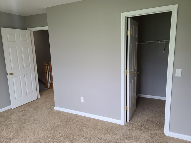 Building Photo - 3 Bedroom Townhome for Rent in Waynesboro!