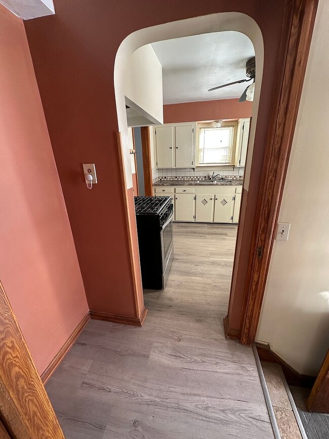 Building Photo - 4811 Albertly Ave