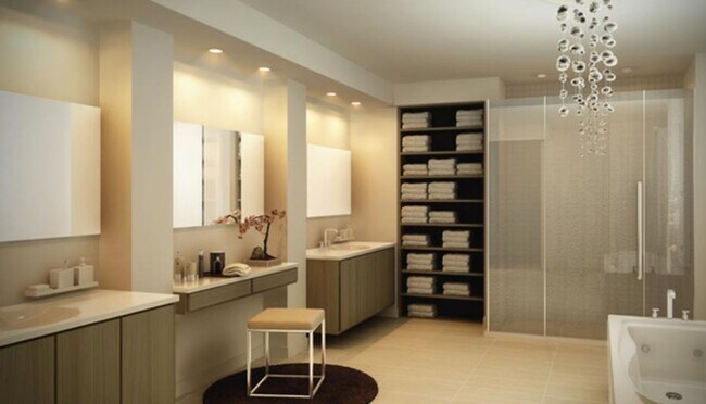 Building Photo - Stunning Ultra-Spacious 3 bed - 3.5 bath Condo in Fabulous Beverly Hills