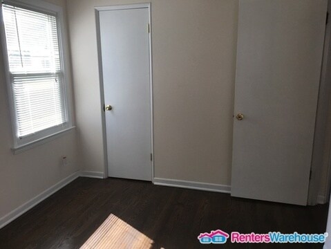 Building Photo - 110 La Sierra Dr
