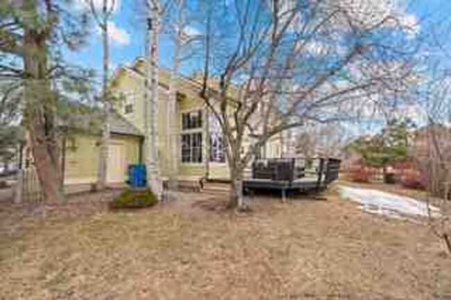 Building Photo - 2507 Ravenwood Ln