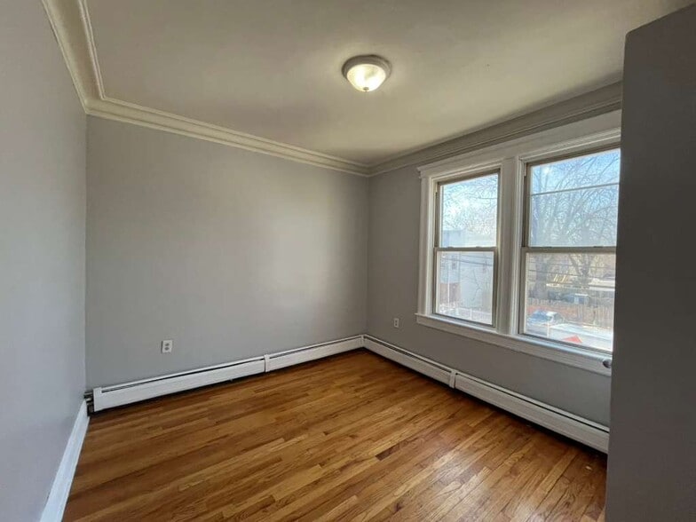 Building Photo - 43 Rutgers Ave