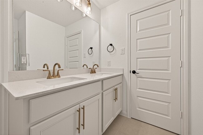 Building Photo - 7327 Blue Gentiana Ln