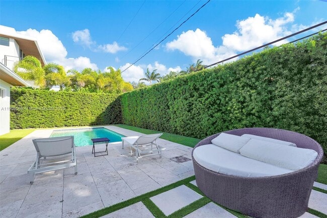 Building Photo - 397 Harbor Ct