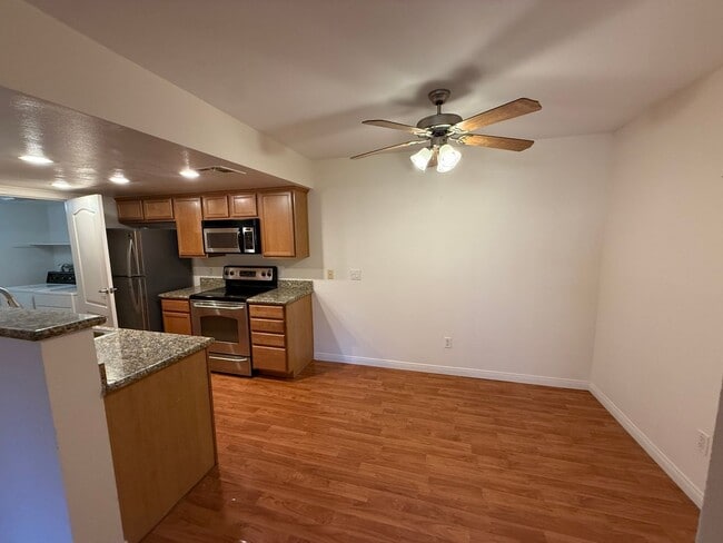 Building Photo - 2 Bedroom Apartment in Il Palio, Rancho Be...