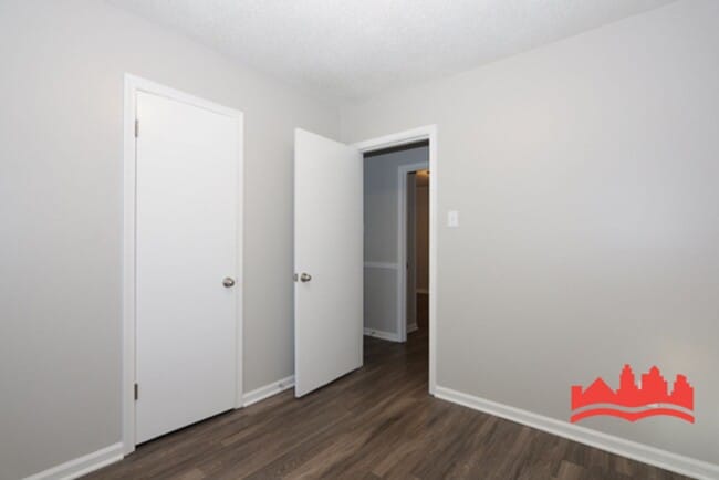 Building Photo - 4721 Bradford Dr