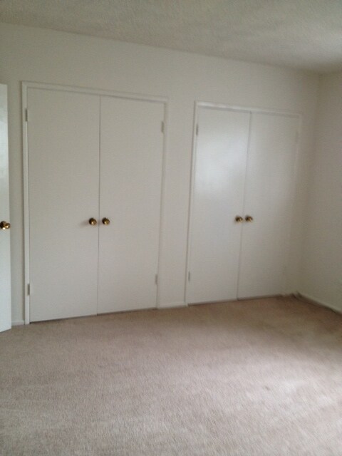 Building Photo - 13203 Moorpark St