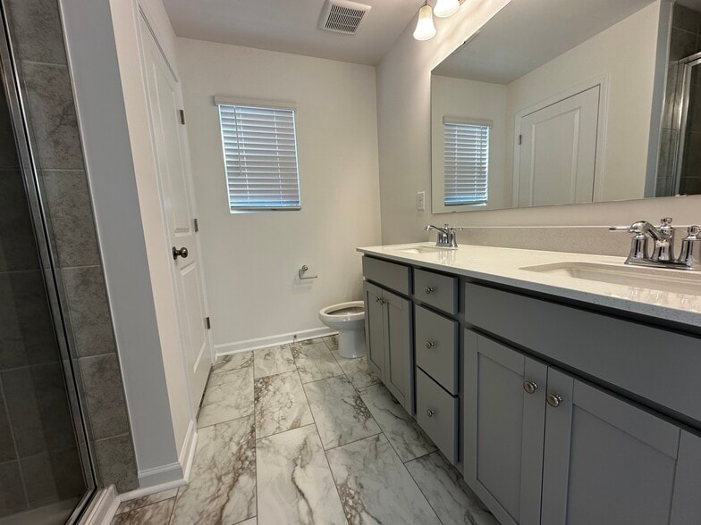 master room - bathroom - 5034 Falstone Dr