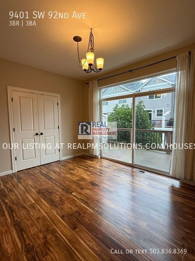 Building Photo - 9401 SW 92nd Ave