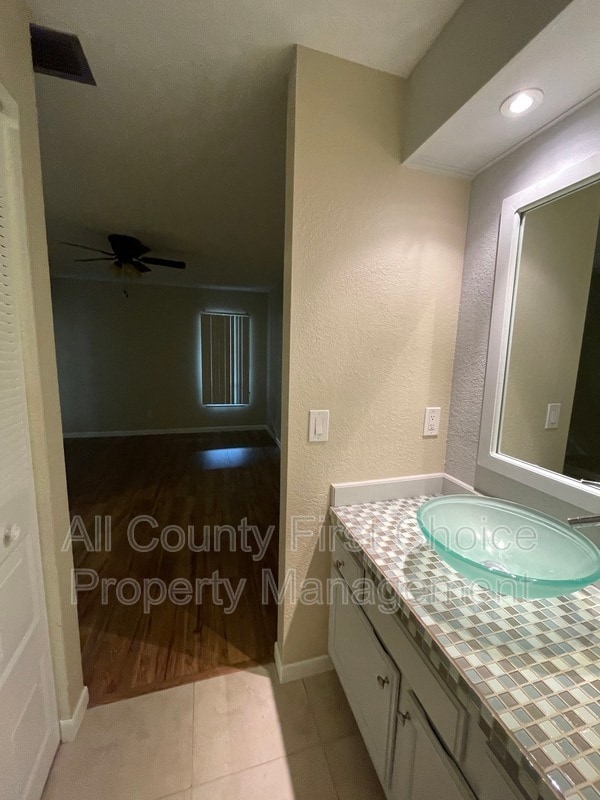 Building Photo - 7360 Ulmerton Rd