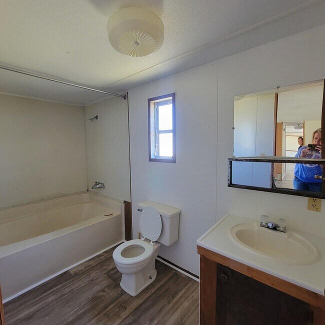 Building Photo - 8582 Rye Patch Rd