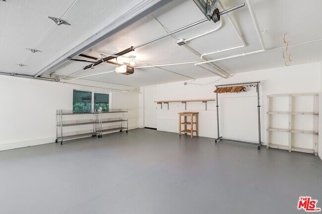 Building Photo - 7586 Woodrow Wilson Dr