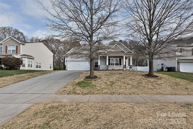 Primary Photo - 709 Yvonne Dr SW