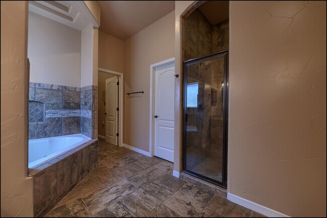 Building Photo - 3065 Snowy Point Dr