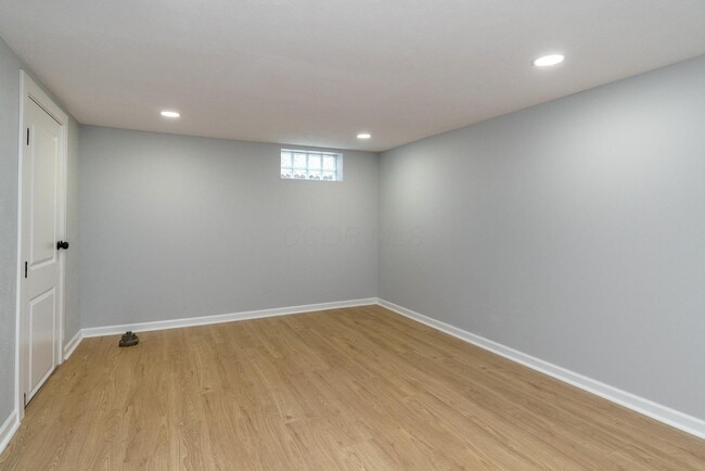 Building Photo - 2228 Holt Ave